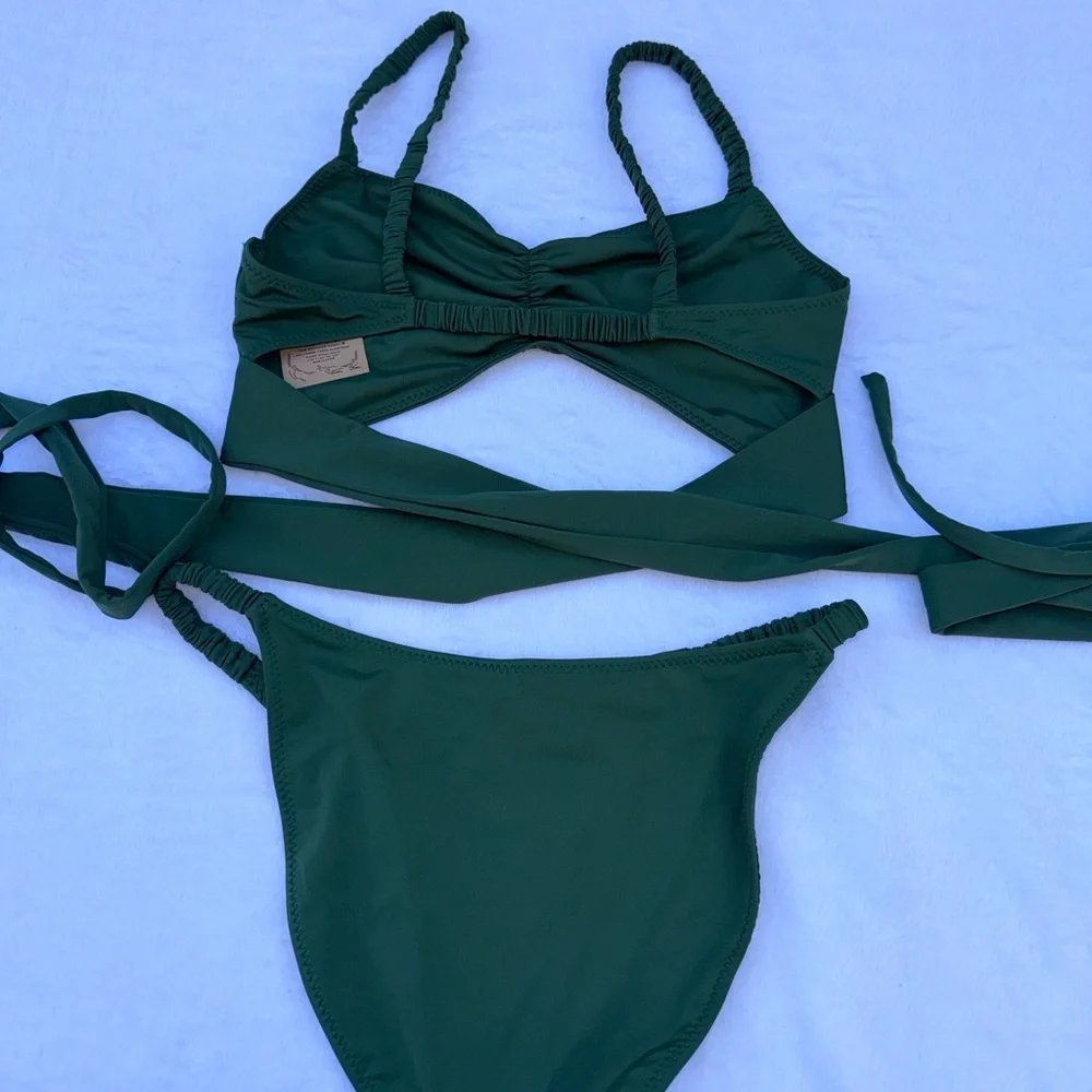 PARI DESAI SARITA SWIMSUIT PALM TOP & BOTTOM SIZE SMALL